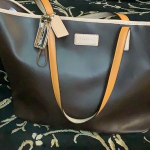 Authentic Coach Park Metro Tote Brown